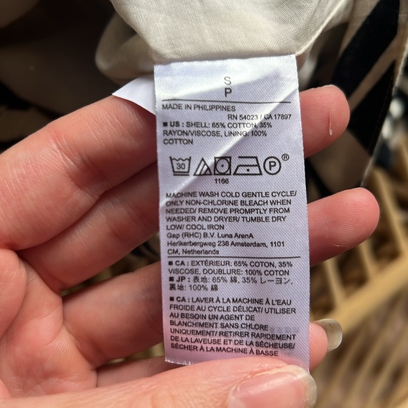 BANANA REPUBLIC - Cropped Wrap Front Top - NWT - Picture 5 of 6